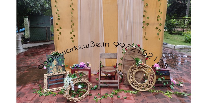 theme photo booth decorations in bangalore for rustic art theme